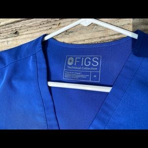 M Figs Casma top winning blue